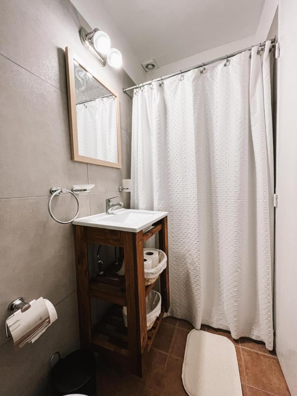 Dpto Confortable, Super Equipado 4 Huespedes Y Cerca De Todo! Córdoba